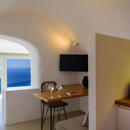 Keti 3* Fira (Santorini)