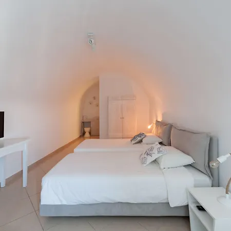 Keti Hotel Fira (Santorini)