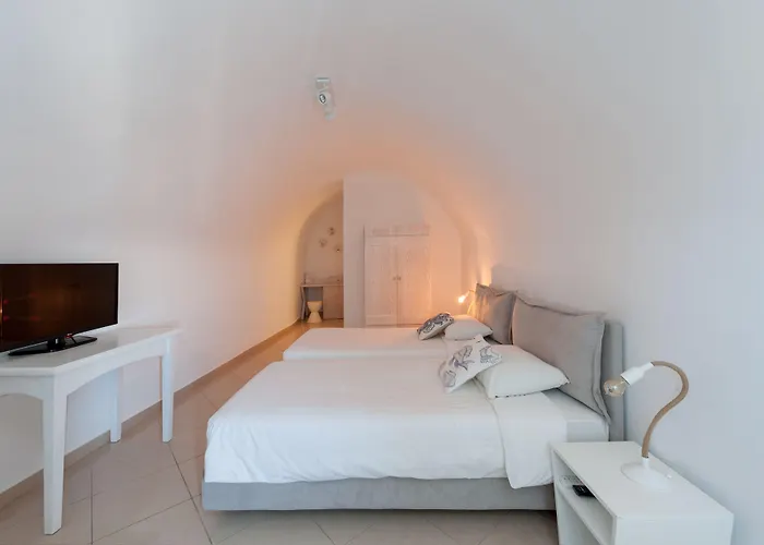 Keti Hotel Fira (Santorini)