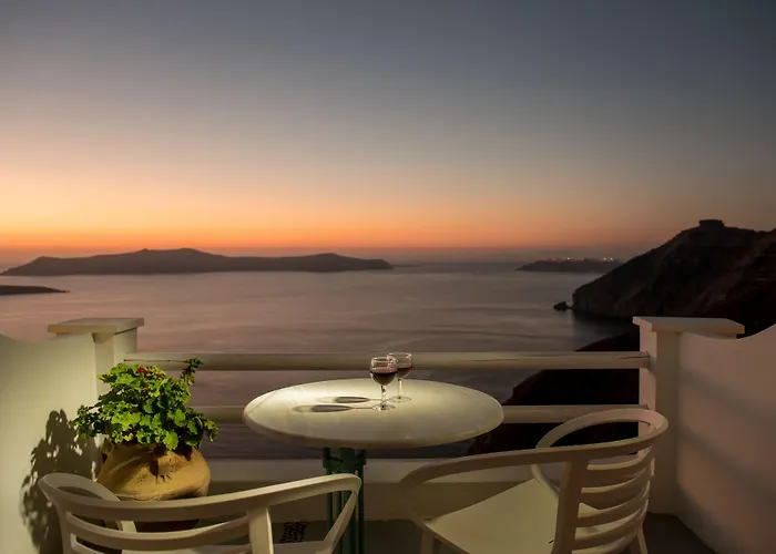 Keti 3* Fira (Santorini)